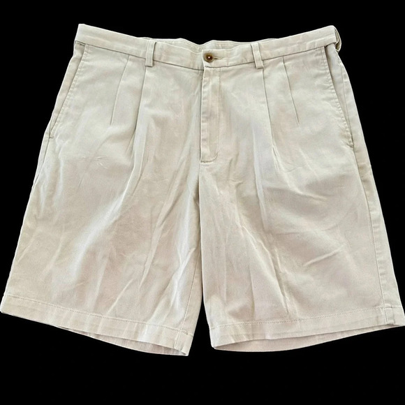NWT Haggar Mens 38 waist Comfort Chino Shorts Pleated Expandable Waistband tan - Picture 1 of 6